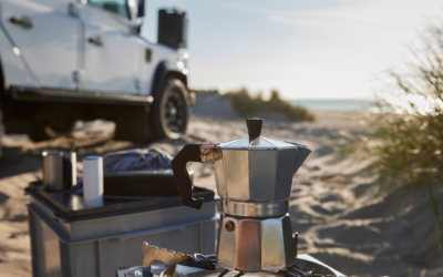 Liburan Seru Bersama Keluarga: Camping di Pantai dengan Rooftent